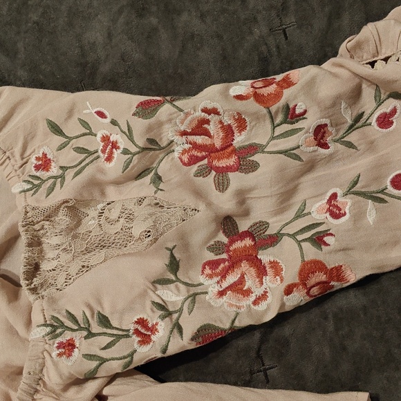 NWT Umgee peasant top - Picture 8 of 9